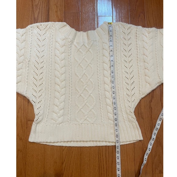 Express‎ Cream Cable Knit Chunky Sweater Women's Large Cotton/wool/angora blend - Picture 8 of 11